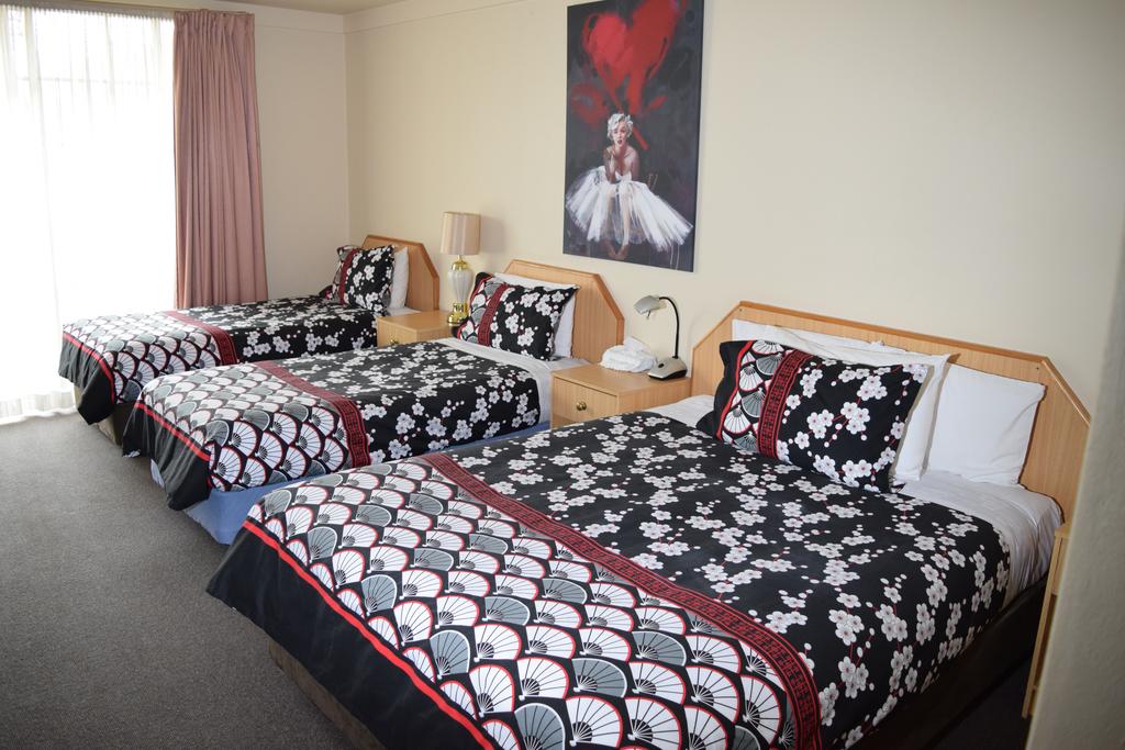 Home Golden Age Motor Inn Queanbeyan