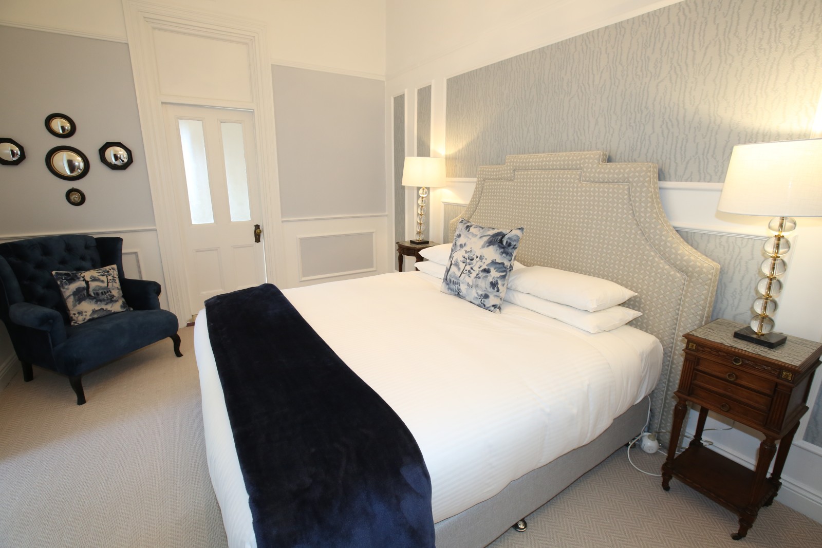 JFK King Suite Room 9