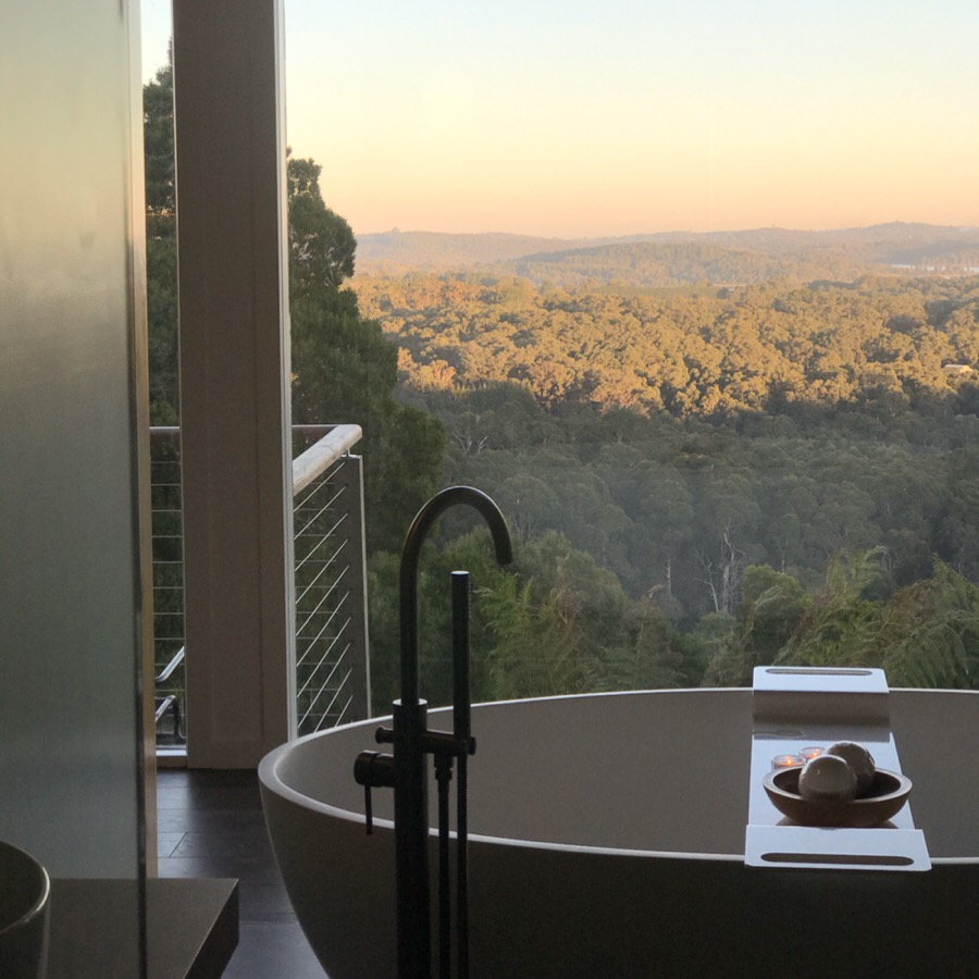 Bath Tub in Mountain View