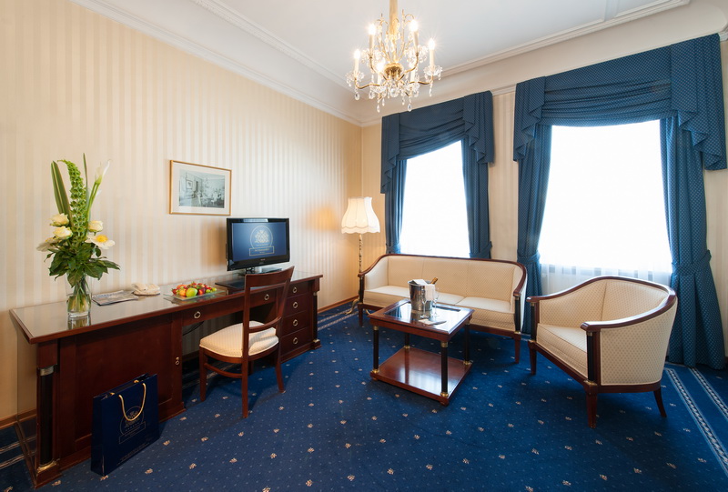 Hotel Ambassador Wien Vienna Junior Suite Zimmer Room
