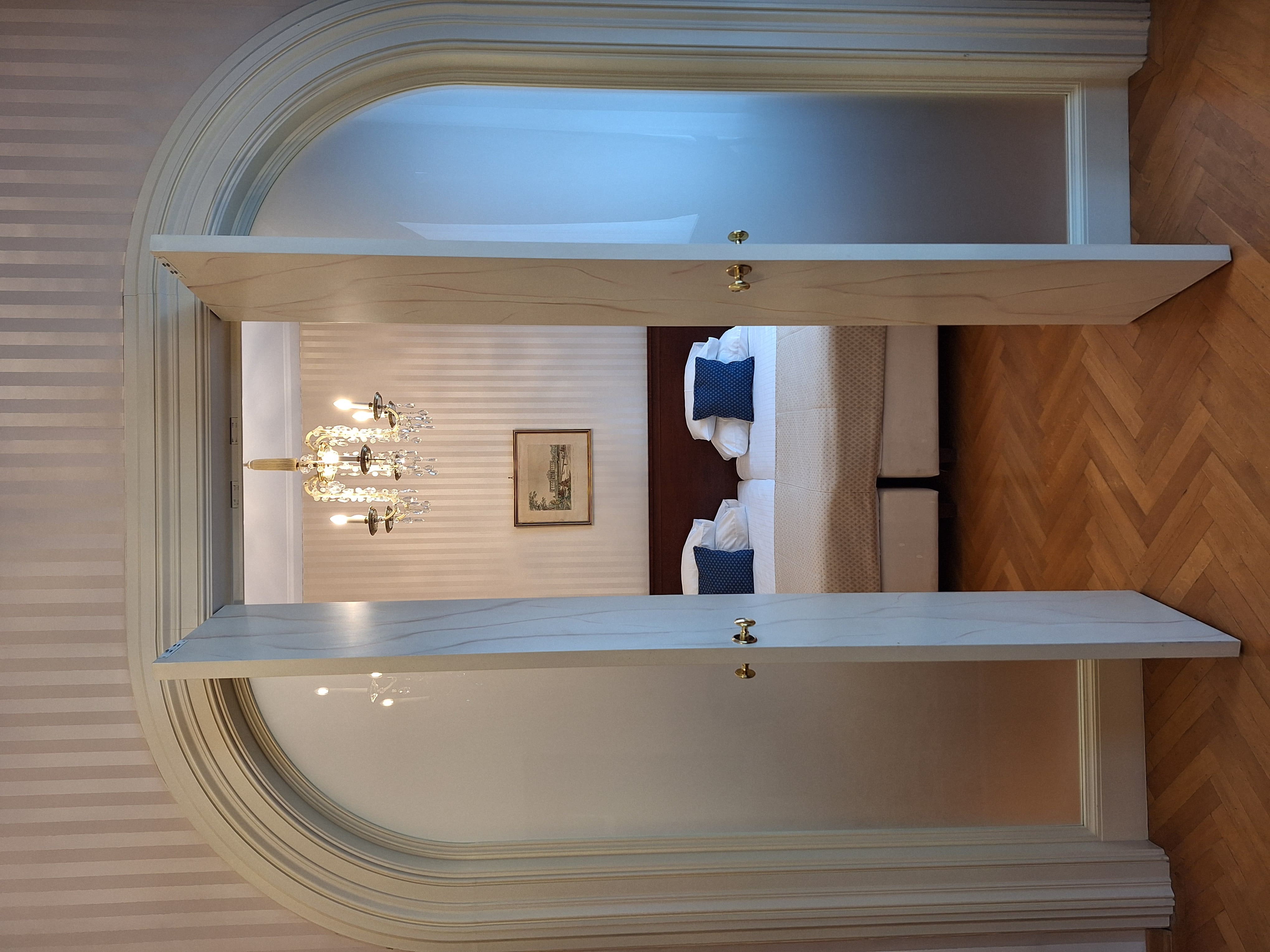 Hotel Ambassador Wien Vienna Junior Suite Zimmer Room
