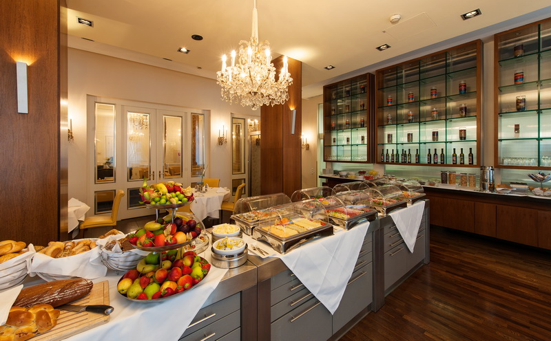 Hotel Ambassador Wien Vienna Früchstück Breakfast Buffet