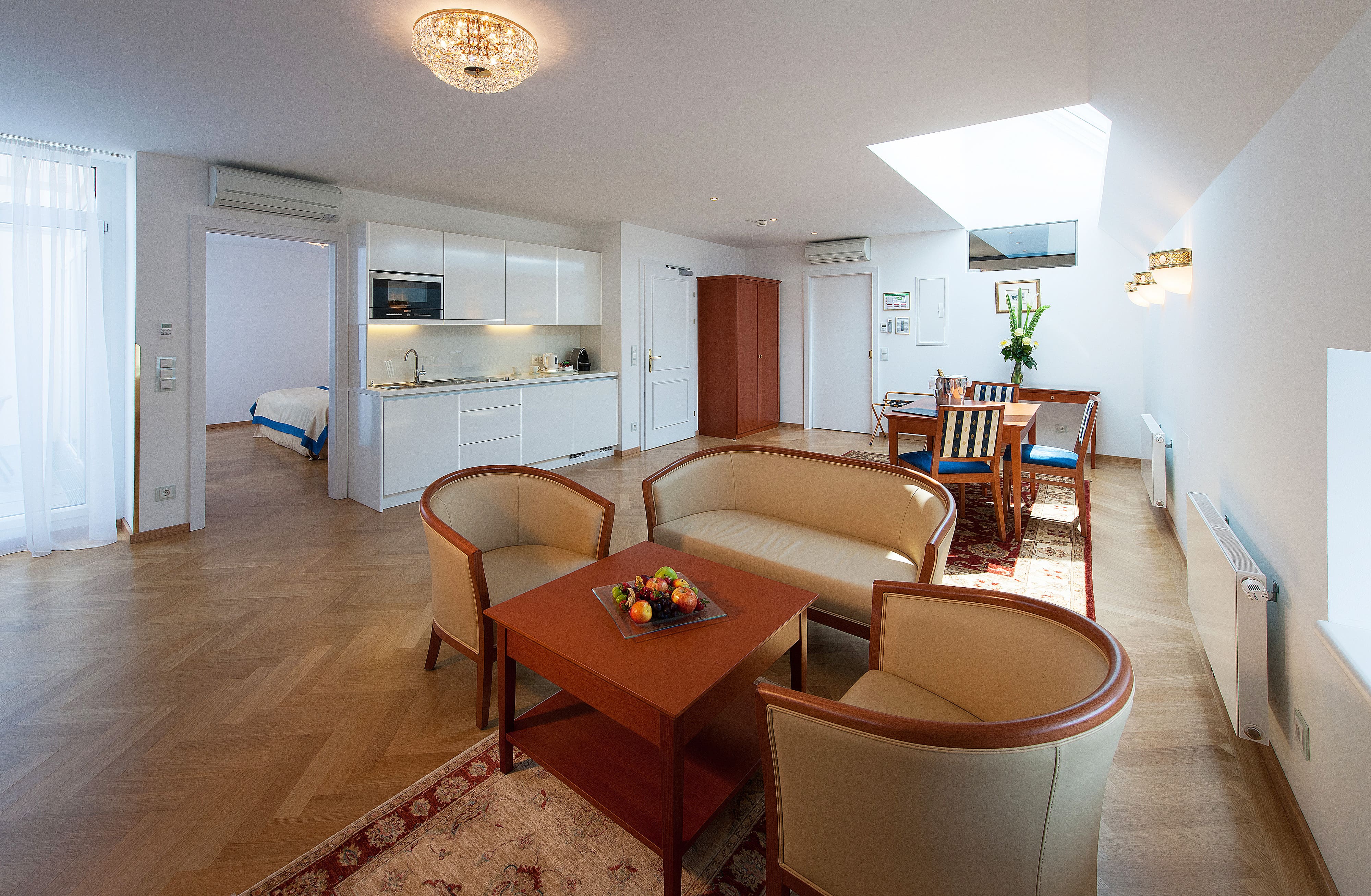 Hotel Ambassador Wien Vienna Apartment 601