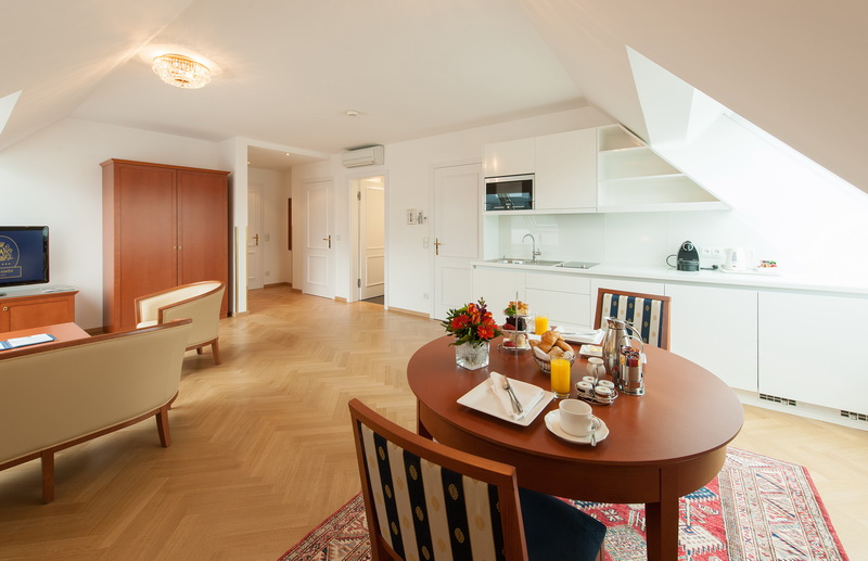 Hotel Ambassador Wien Vienna Apartment 604