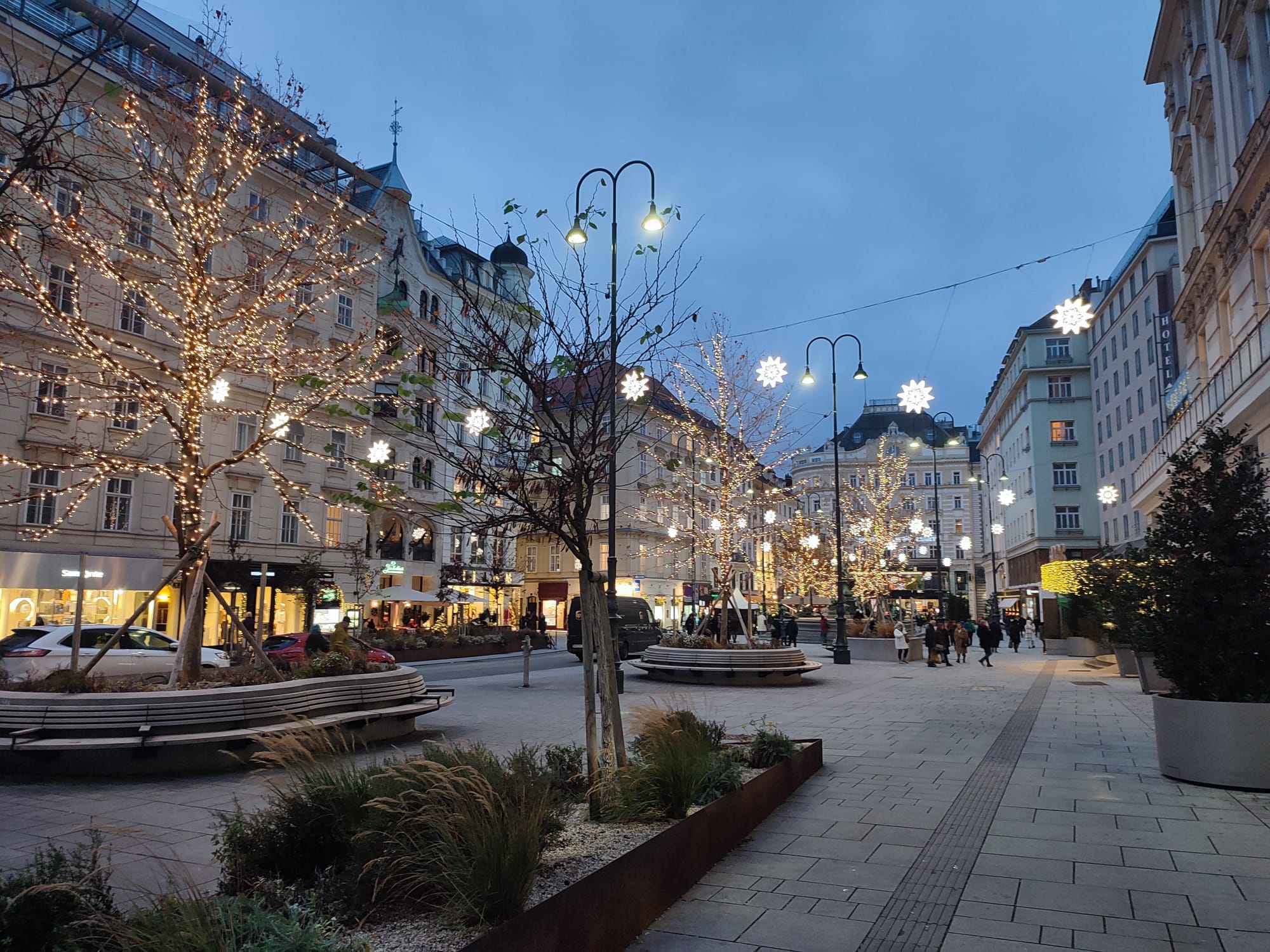 Hotel Ambassador Wien Vienna Neuer Markt Nacht Night Weihnachten Christmas Beleuchtung Light