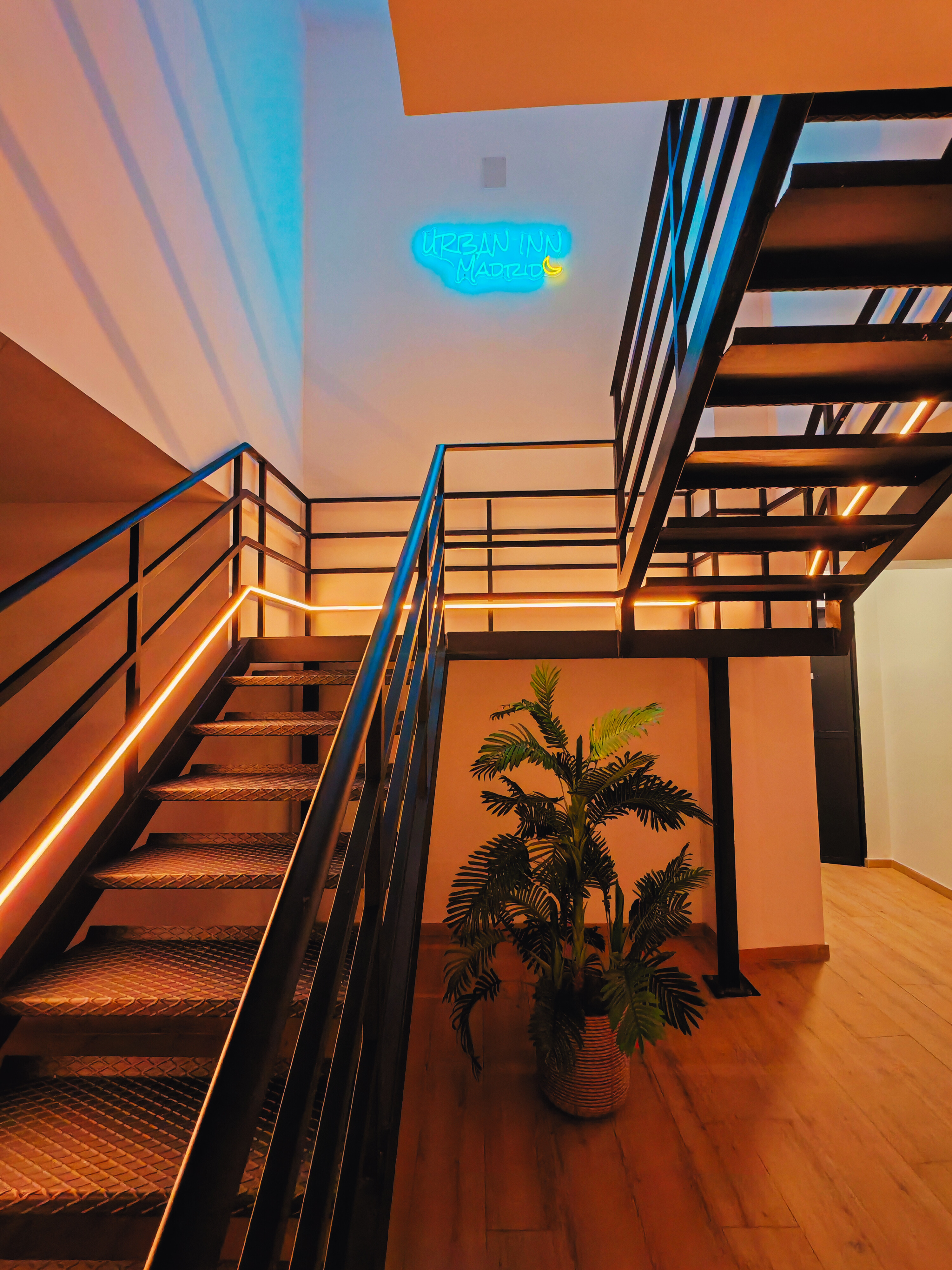 interior acceso a duchas