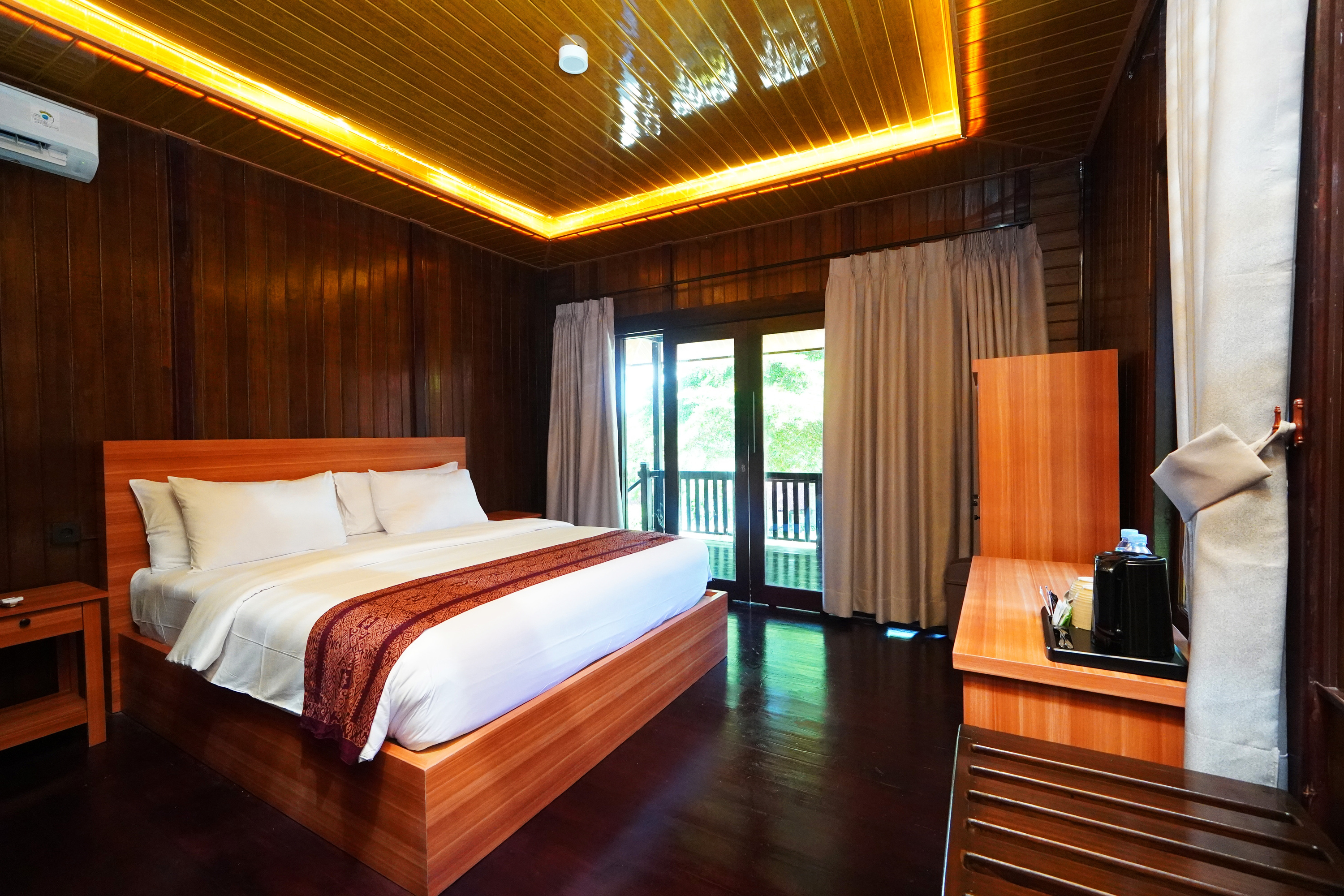 Stingray Room (garden and sea view)