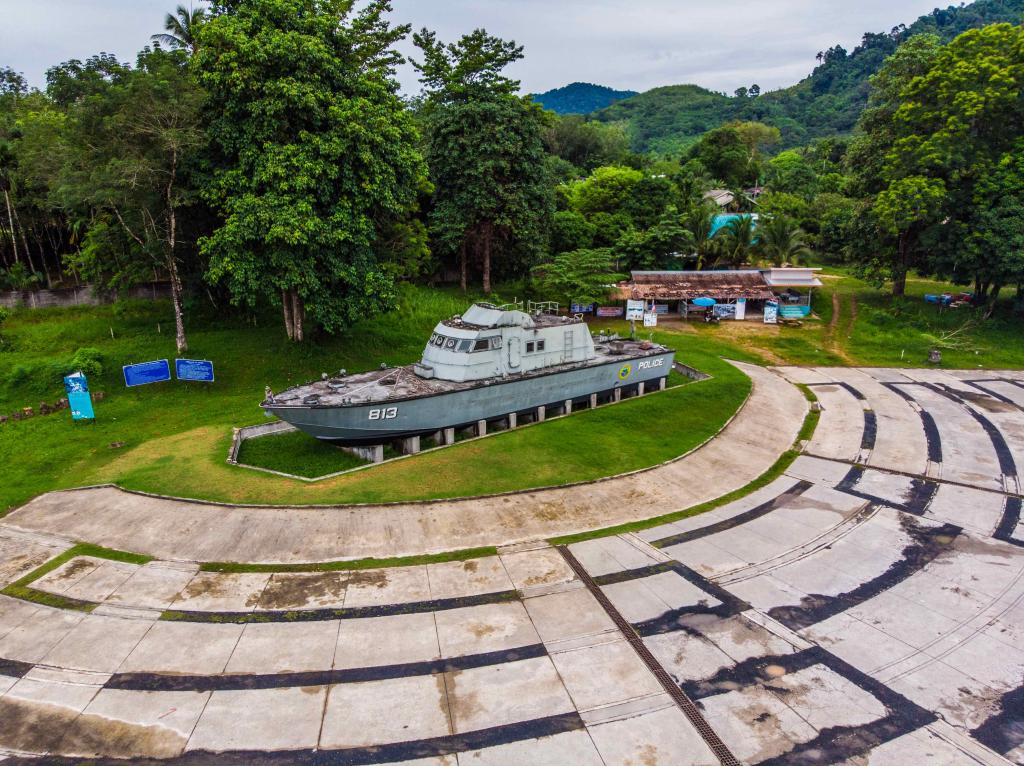 เรือ ต.813