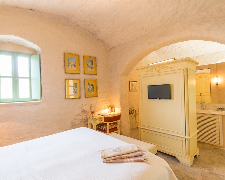 Alexandrian Room - The Old Markets