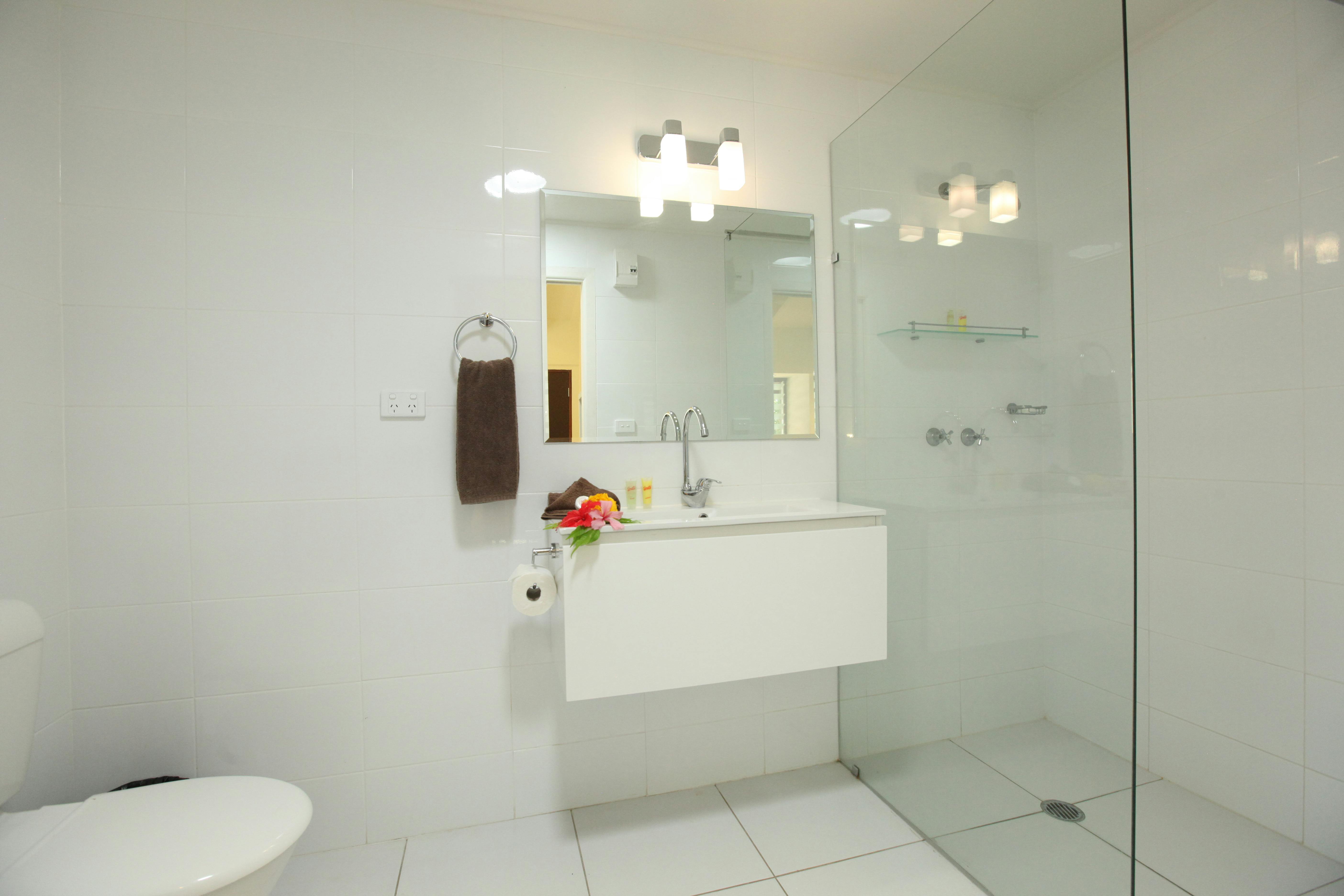 Garden Room - Bathroom Bathroom erakor island resort & spa #erakorislandresort #vanuatuholidays #tropicalislandholiday