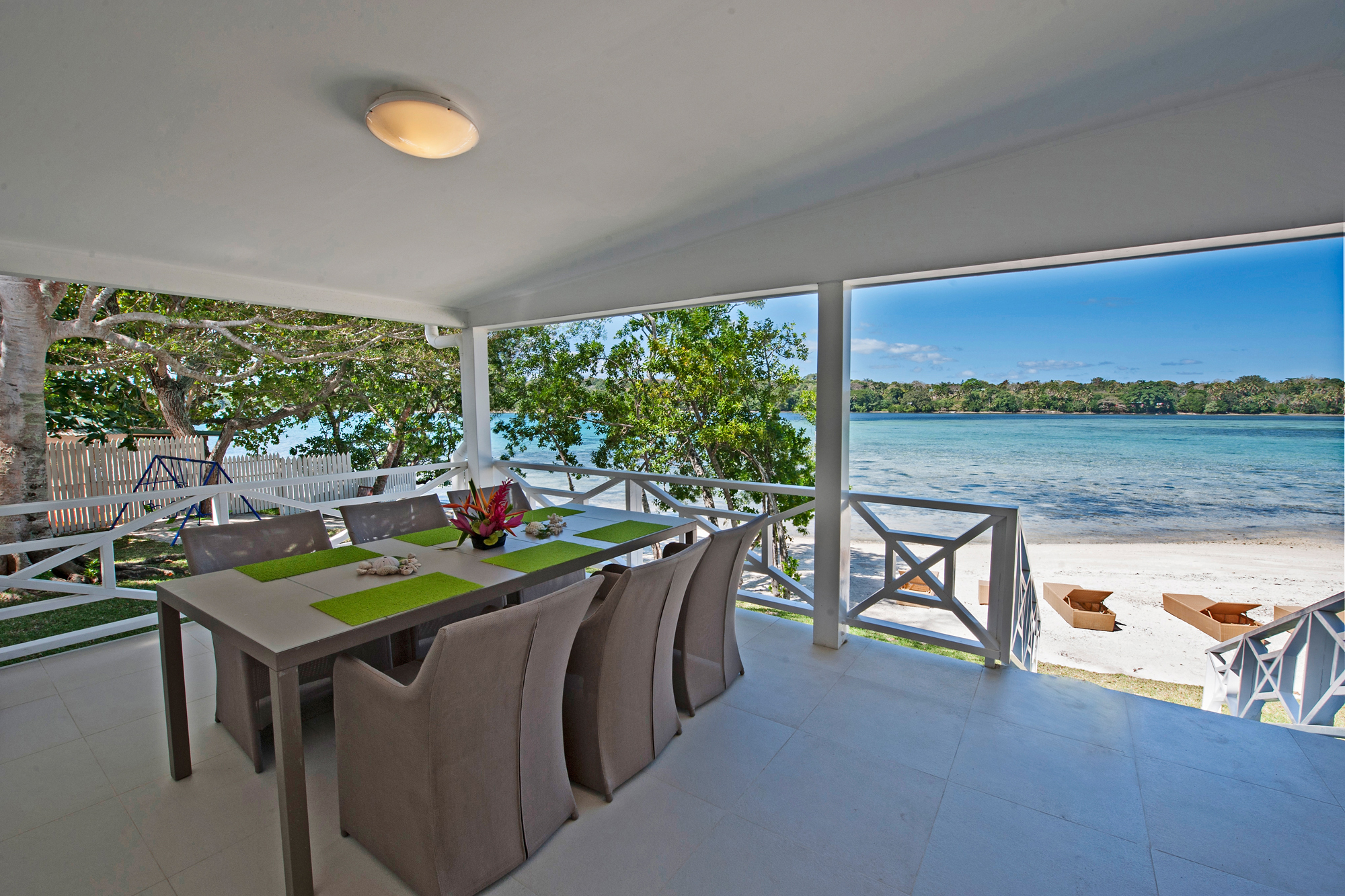 Aqua Blue Beach House - Dine by the water erakor island resort & spa #erakorislandresort #vanuatuholidays