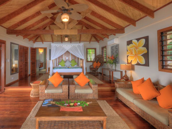 erakor island resort deluxe honeymoon pool villa lounge #erakorislandresort #tropicalislandholiday #Vanuatuaccommodation