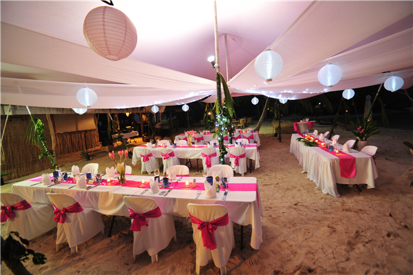 Wedding Reception on Calypso Beach #erakorbeachweddings #weddingreceptionthebeachsouthpacific #Vanuatu