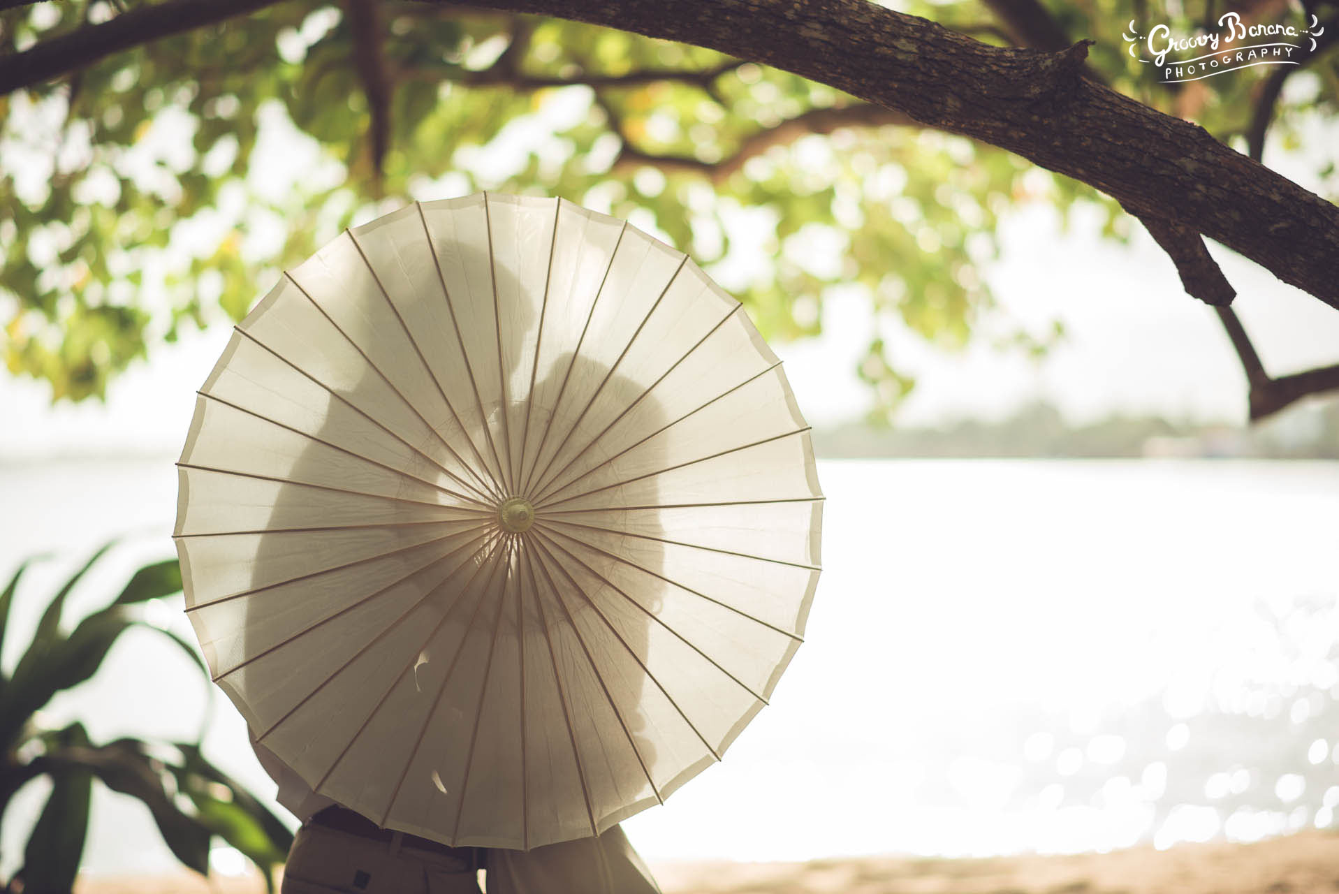 Sharing a private moment on Sunset Beach #erakorbeachweddings #weddingceremonyonthebeachsouthpacific #Vanuatutropicalbeach