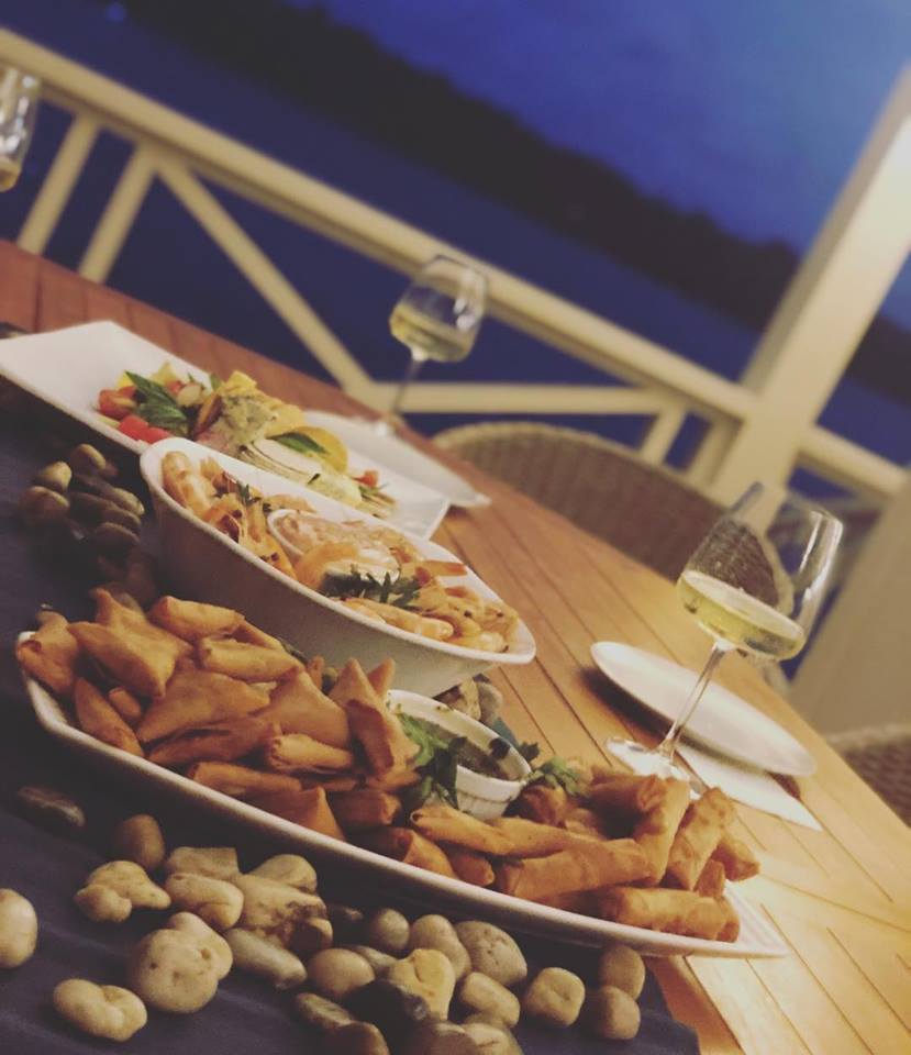 Erakor outdoor dining private beach house #erakorislandresort #Vanuatuaccommodation #tropicalislandholiday