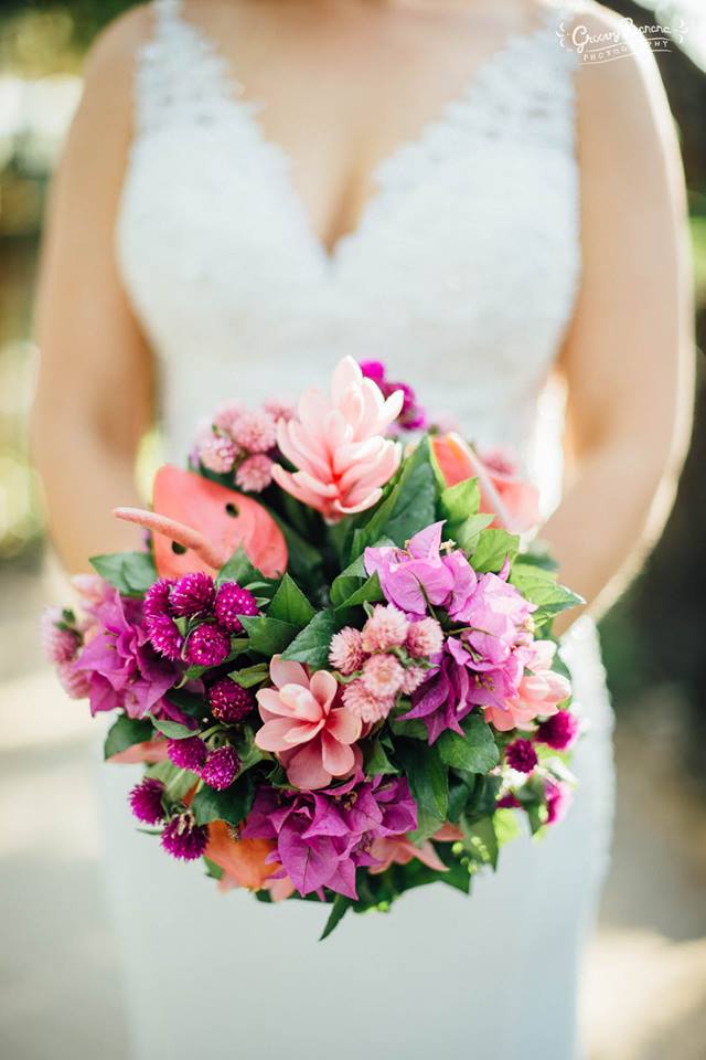 #erakorbeachweddings #weddingceremonyonthebeachsouthpacific #Vanuatutropicalbeachweddings bridal pink & purple bouquet
