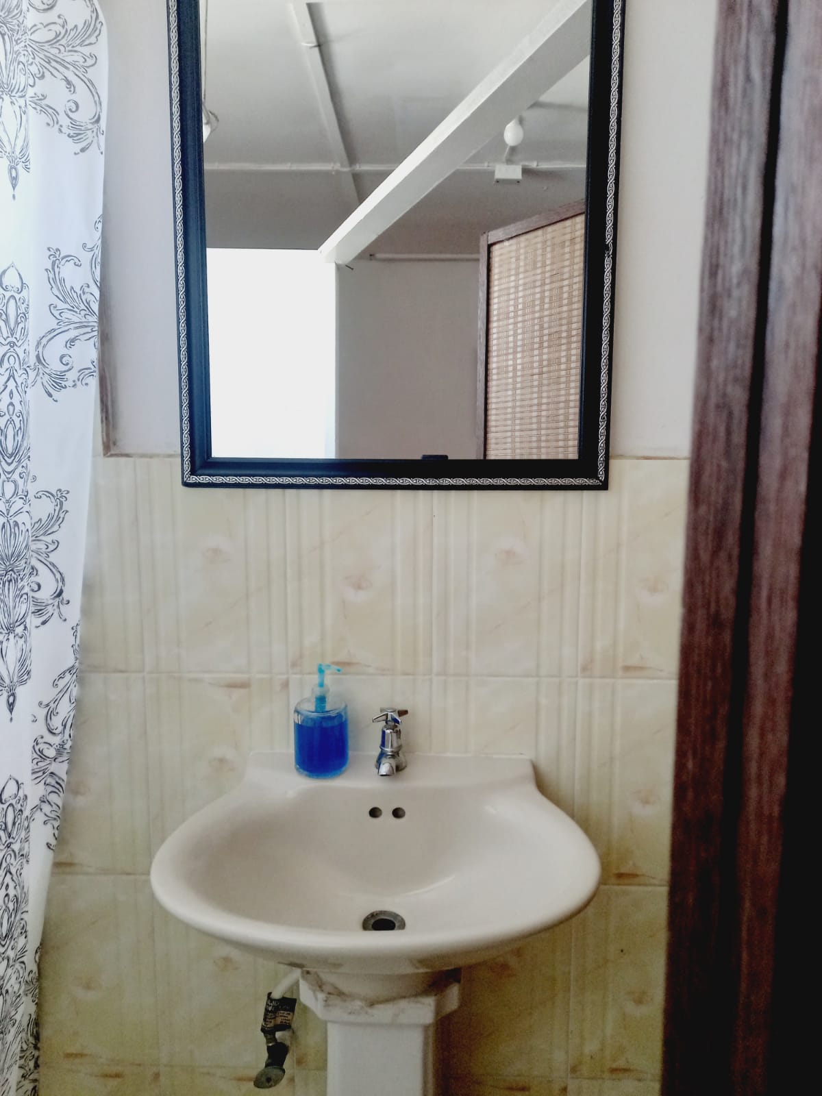 Room 6 Double Ensuite Room with extra bed.