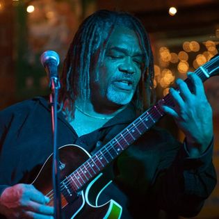 Chicago Joe Blues Guitarist