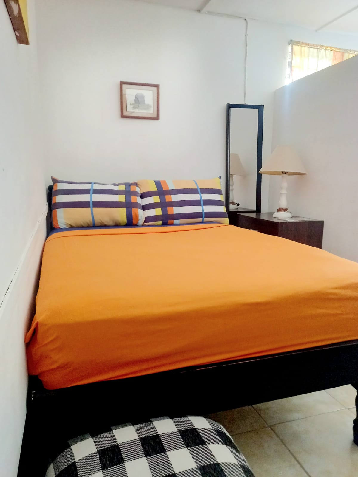 Room 6 Double Ensuite Room with extra bed.