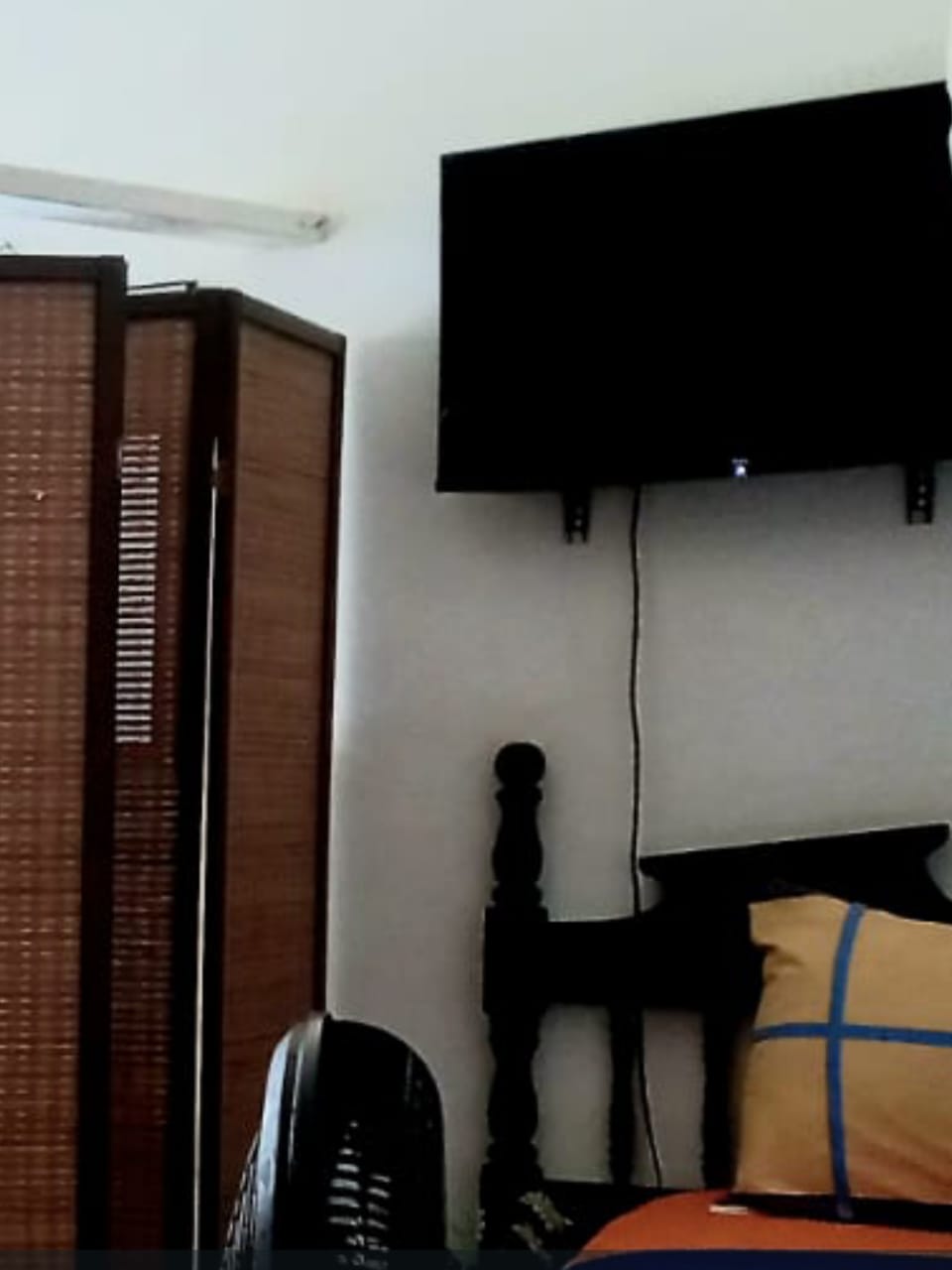 Room 6 Double Ensuite Room with extra bed.