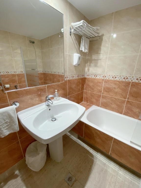 Baño privado hotel zaragoza