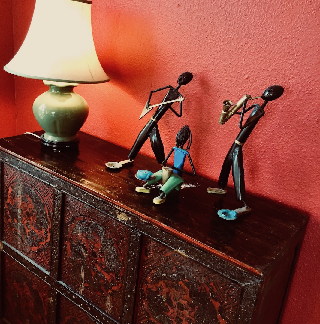 Sculptures from Africa and antique Tibetan chests from China