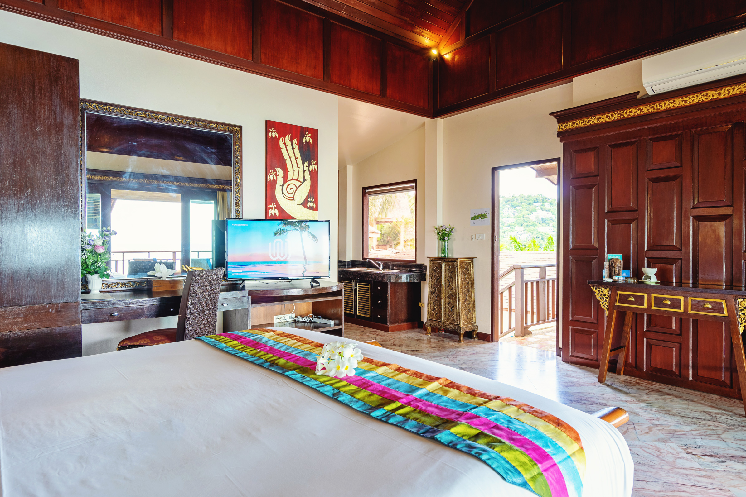 One-Bedroom Grand Jacuzzi Suite | Sandalwood Luxury Villas