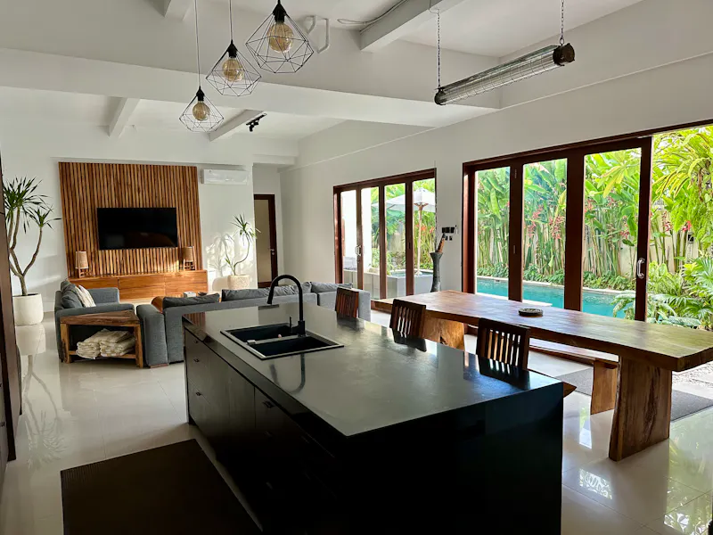 Breakfast bar