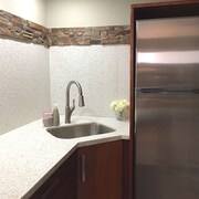 A1 Unit Kitchenette