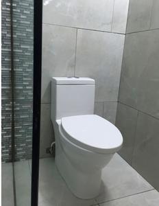 Studio 1 Bathroom