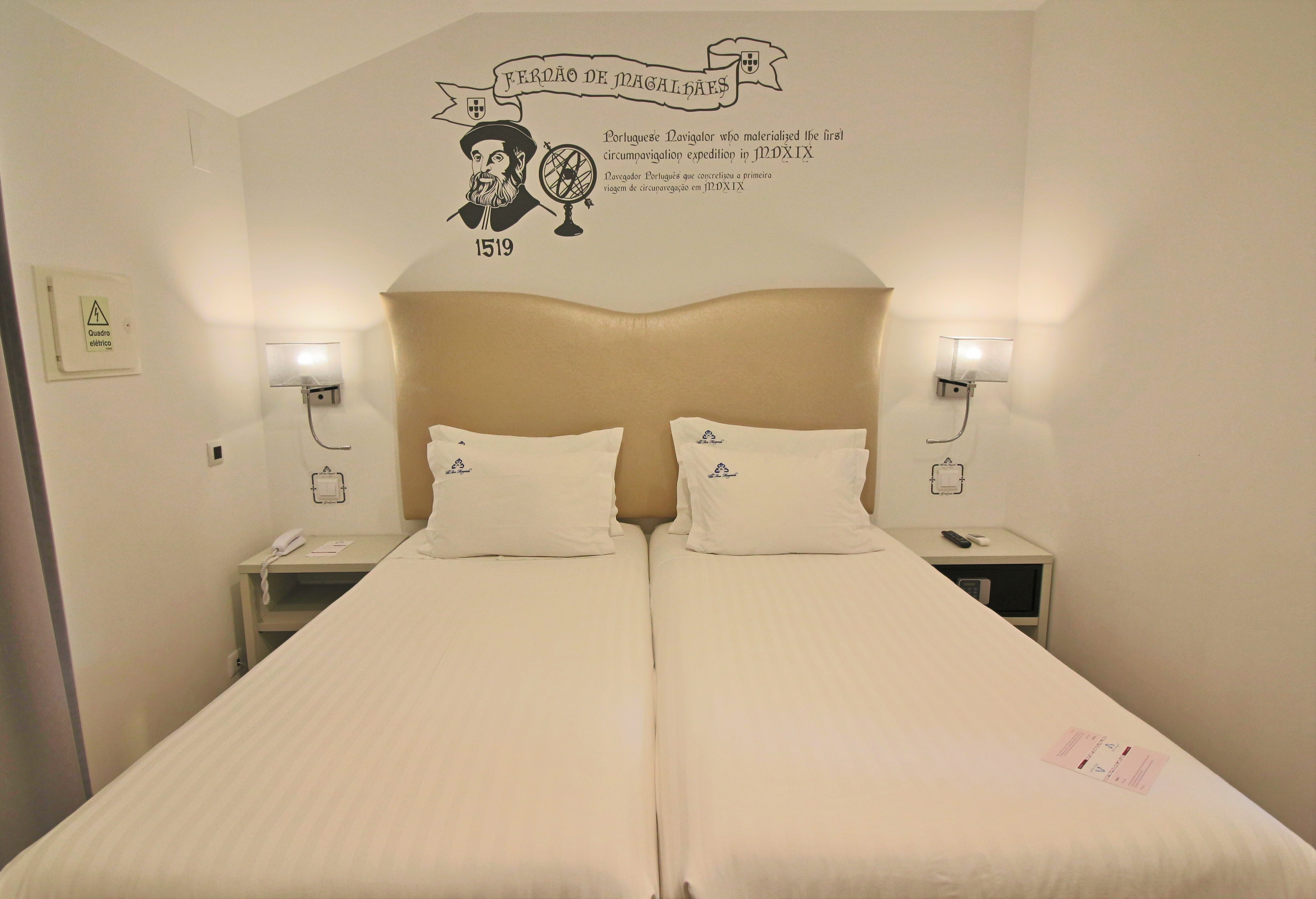 1519 - Quarto Twin c varanda