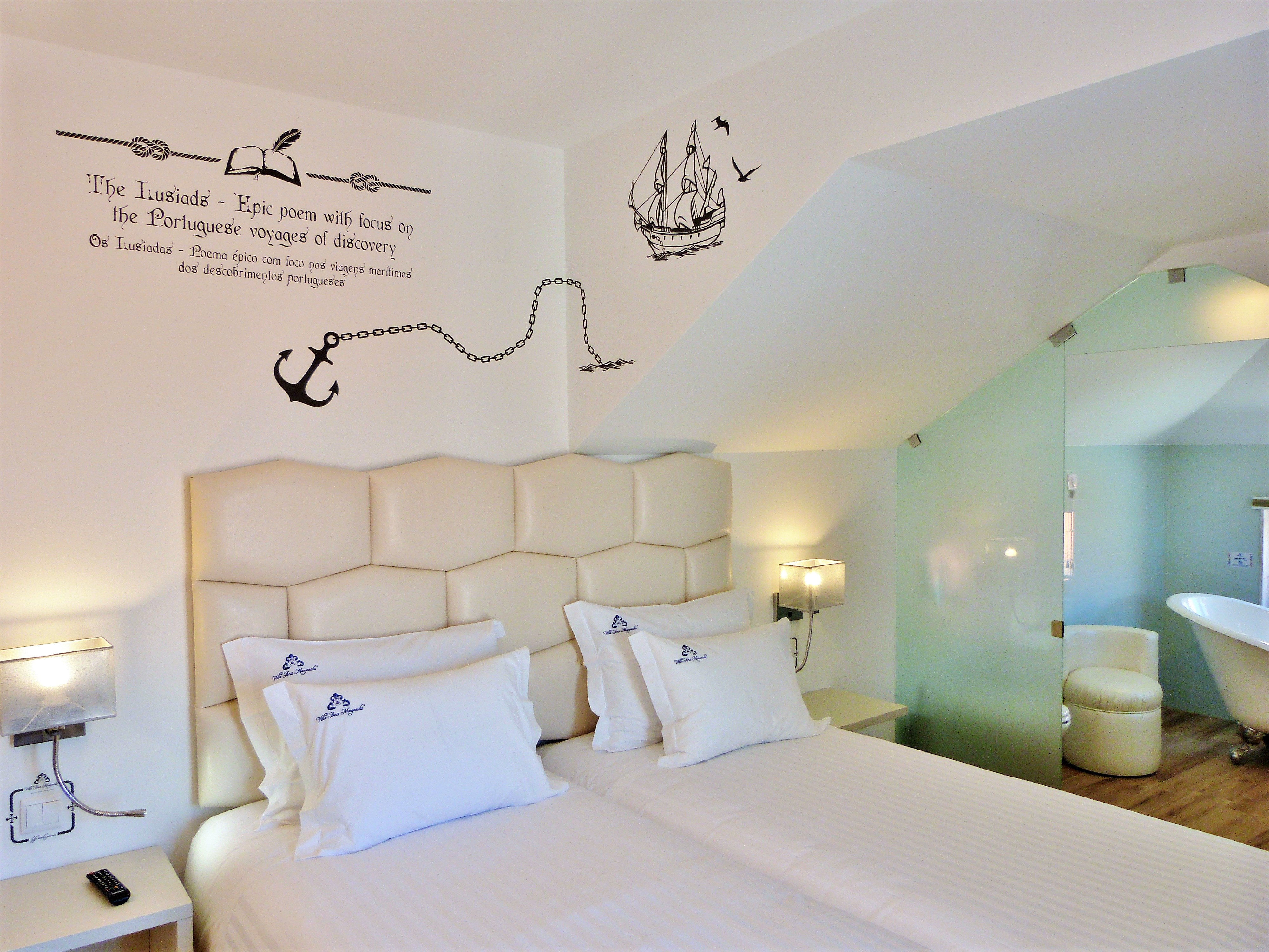 Quarto Twin c Banheira e terraço - 1572