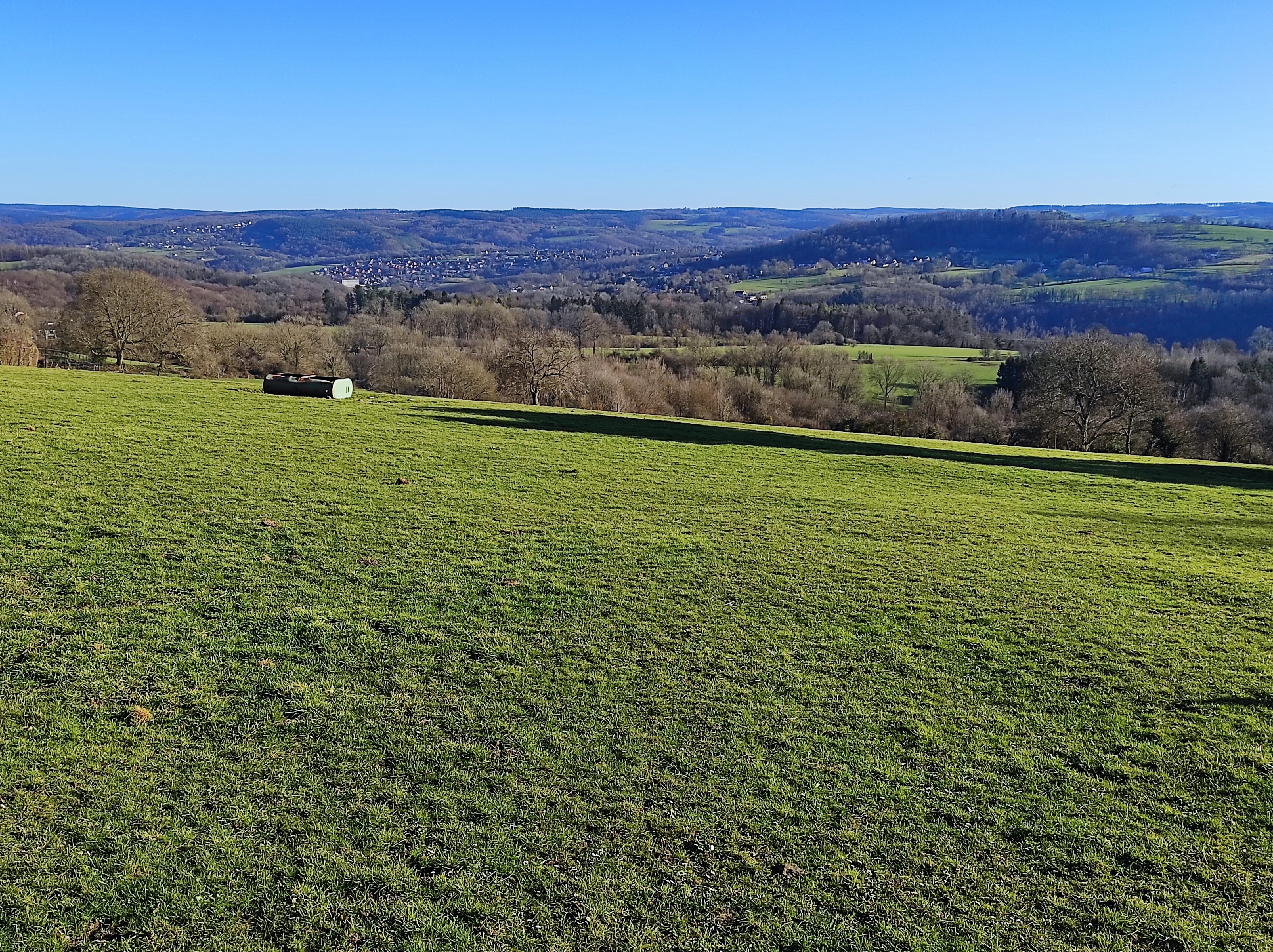 Panoramic view over the Ourthe and Amblève valleys near La Maison Vienvenue, a cyclist accommodation in the Ardennes.