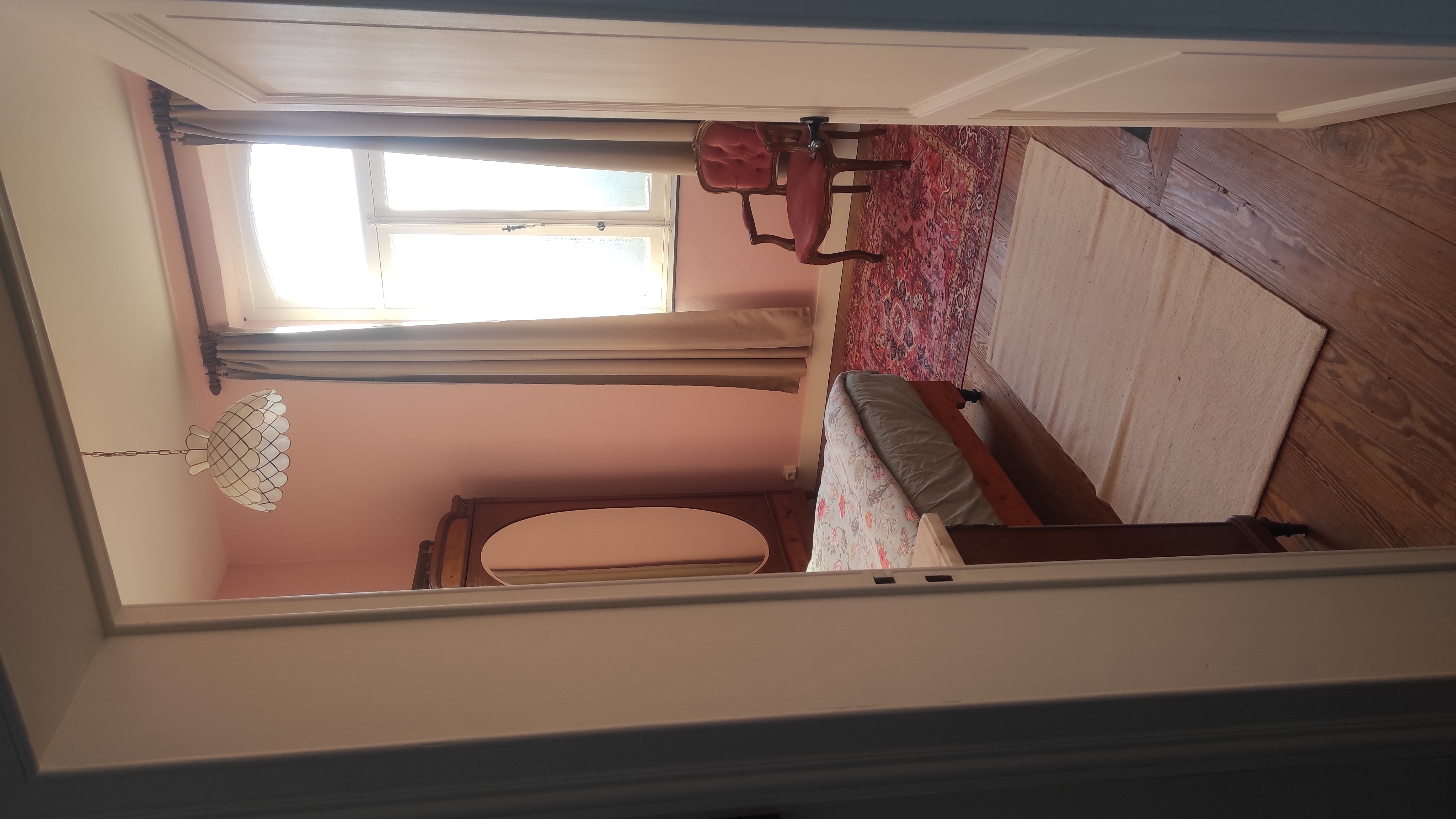 Cozy and charming room for cyclists and hikers at La Maison Vienvenue, featuring cycling-themed decoration, accommodating 4 p