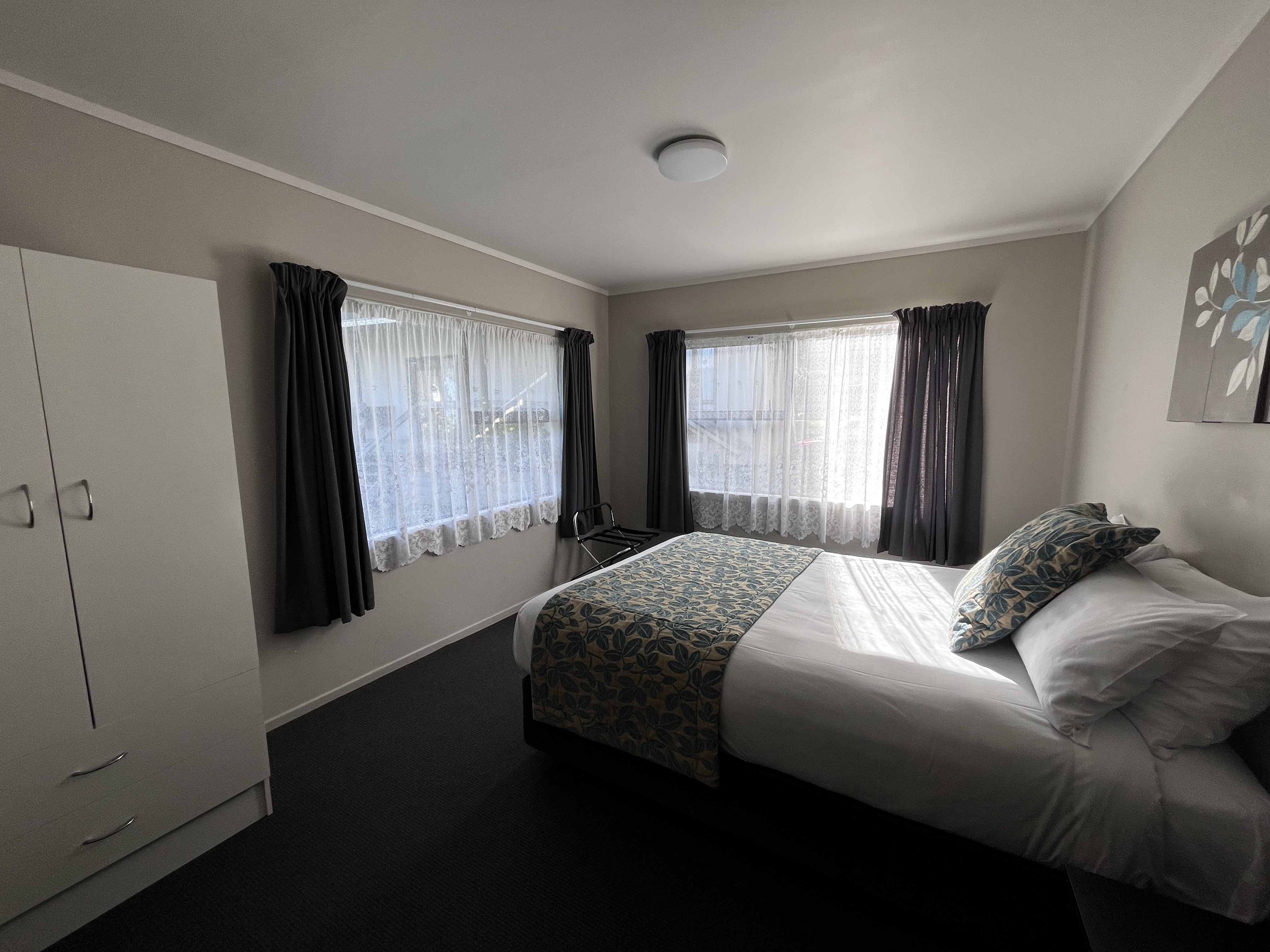 Seaview 3 Bedroom Family Cottage