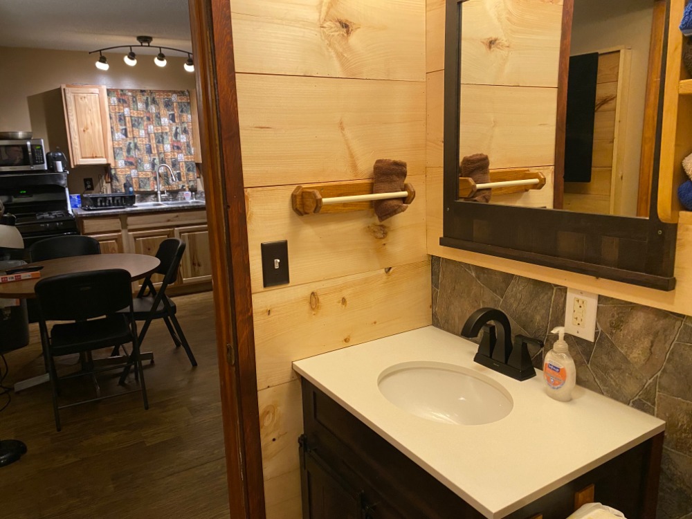 Lodging Room 3, Best Bear Lodge & Campground