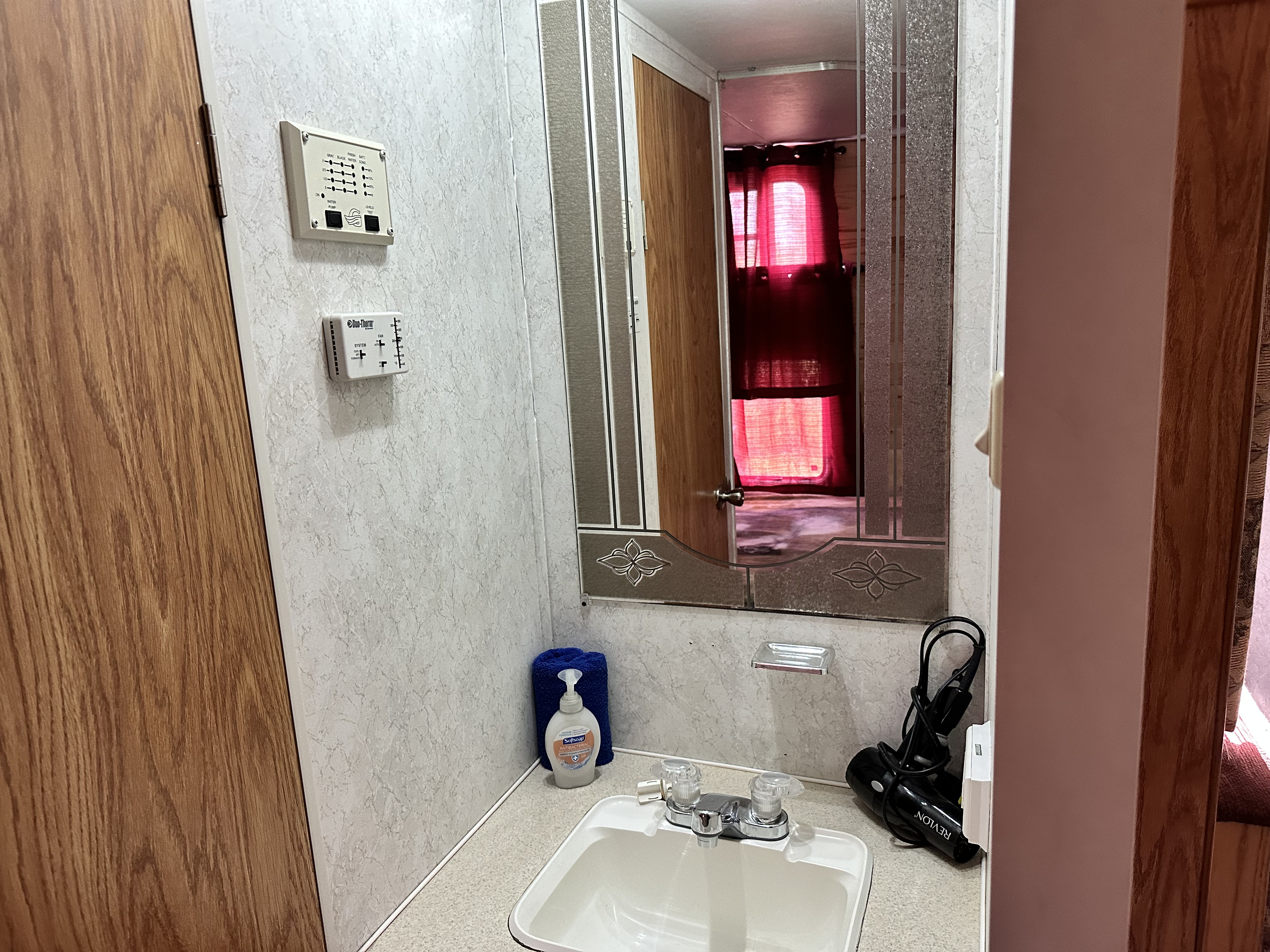 Welcome to the Innsbruck Cabin RV