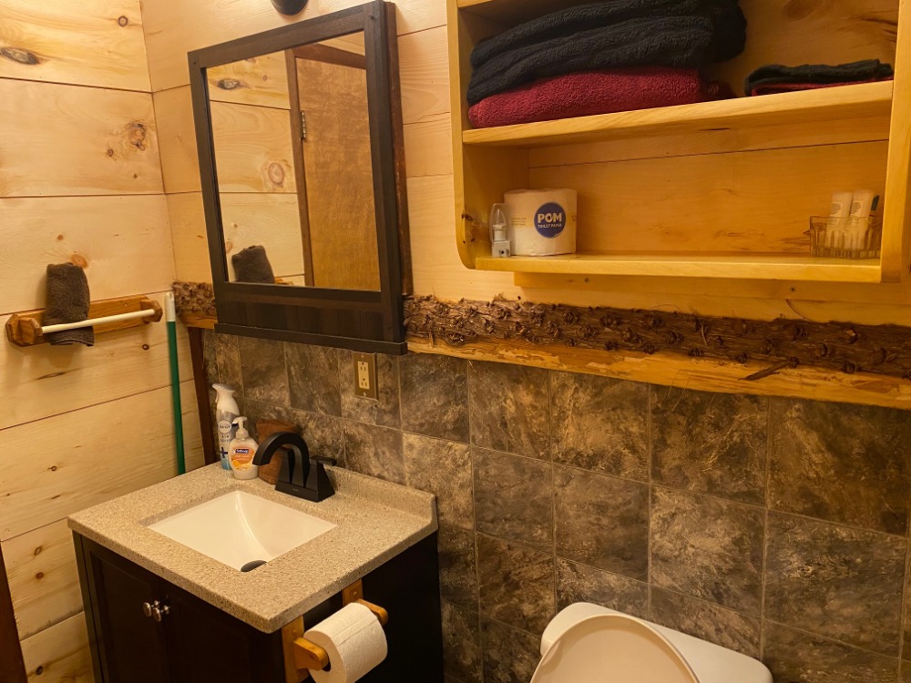 Lodging Room 1, Best Bear Lodge & Campground