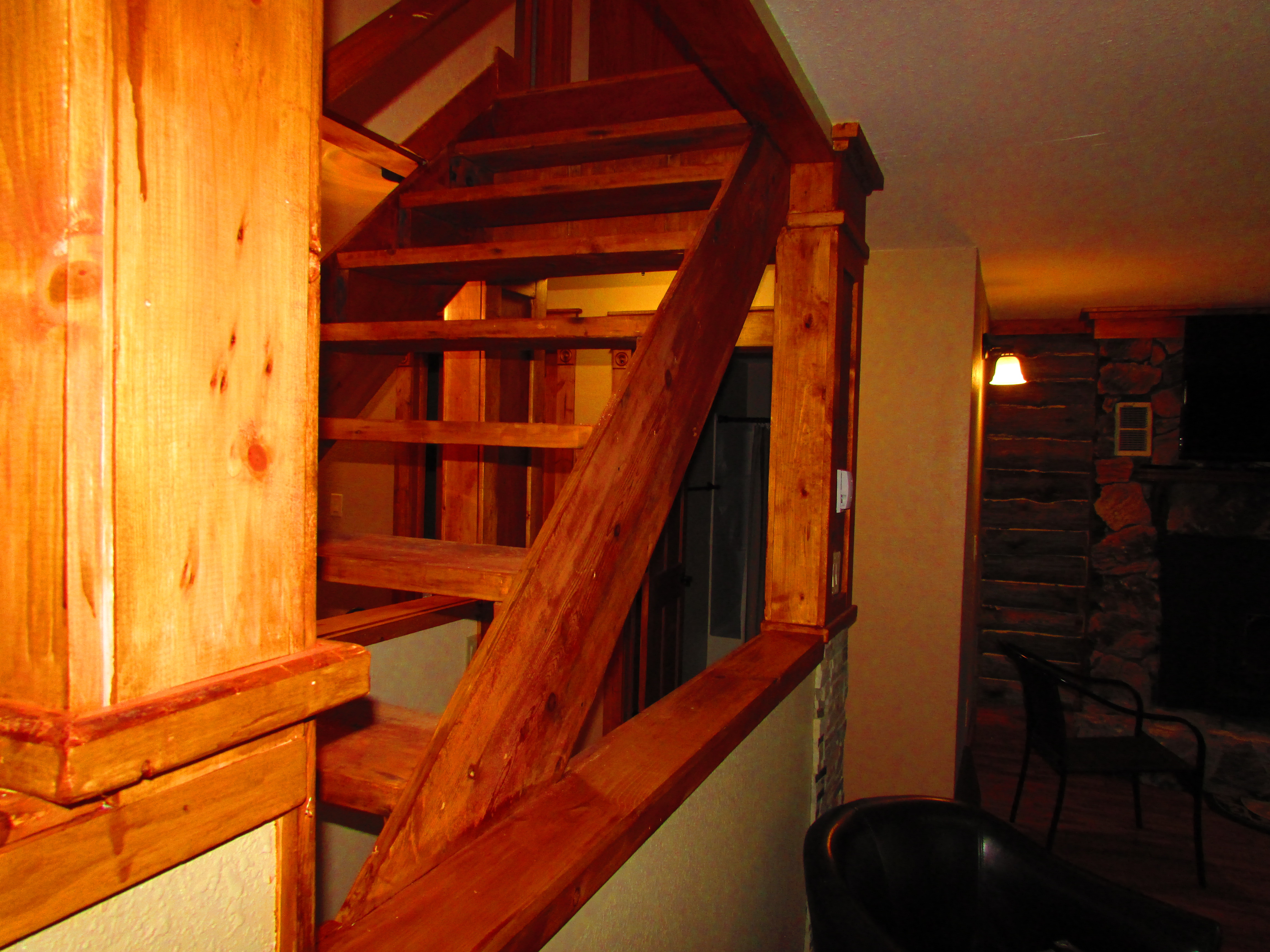 Best Bear Lodge & Campground Accommodations