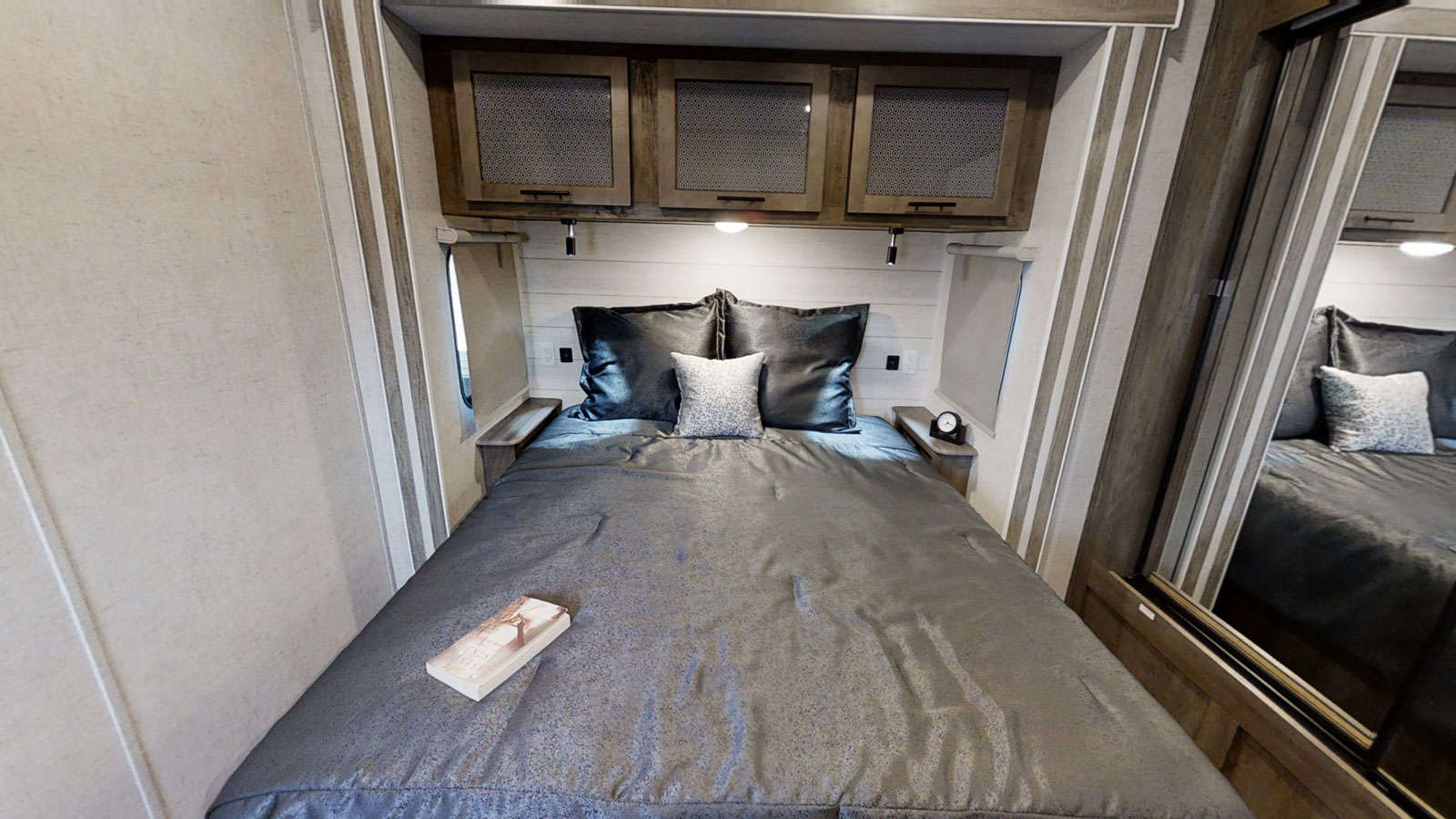 The Grand Tour Destination RV Cabin Rental two Bedroom and two Bathrooms at Best Bear Lodge & Campground