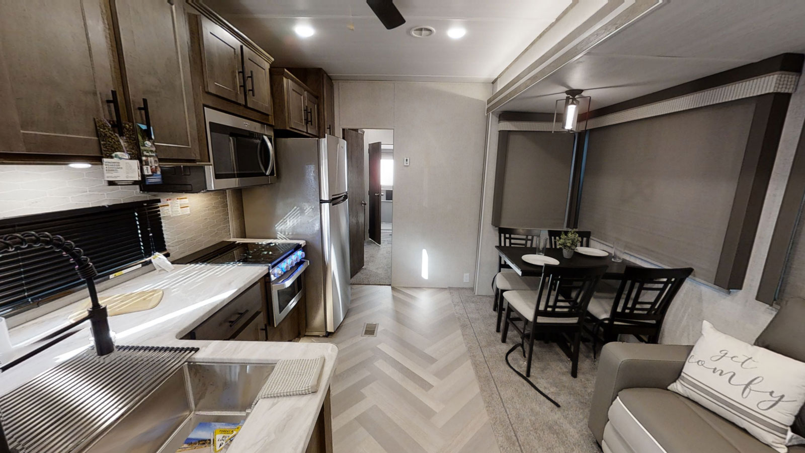 The Grand Tour Destination RV Cabin Rental two Bedroom and two Bathrooms at Best Bear Lodge & Campground