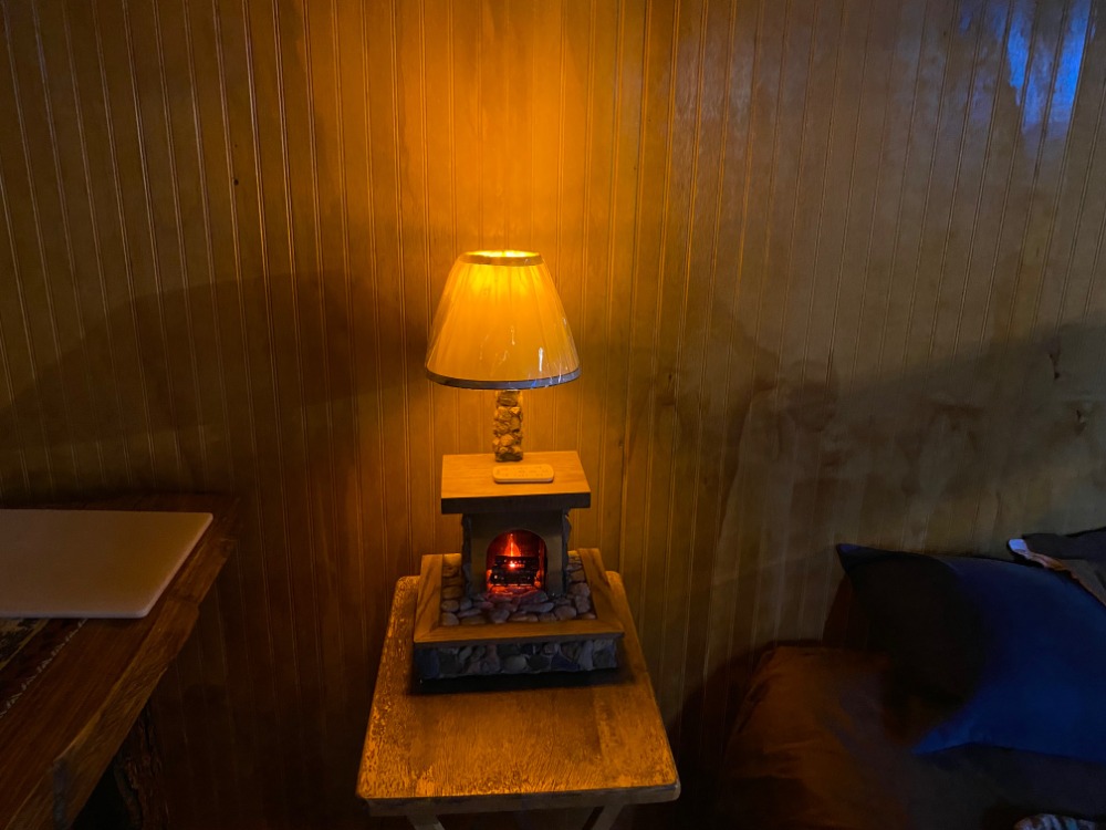 Rickety Ole Shack, Best Bear Lodge & Campground