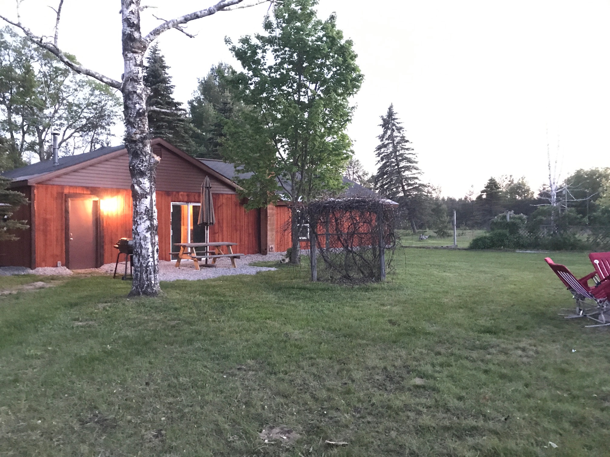 The Grand Daddy Cabin Sleeps Eight at Best Bear Lodge & Campground