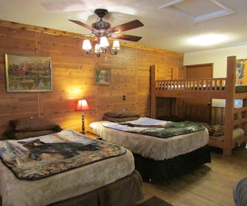 Photo of Best Bear Lodge luxury suite