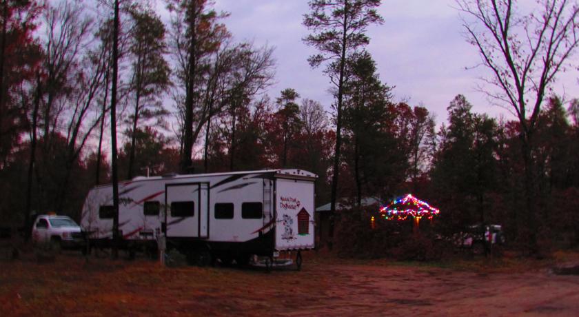 RV Park at Best Bear Lodge & Campground