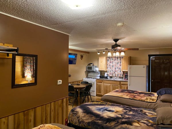 Lodging Room 1, Best Bear Lodge & Campground