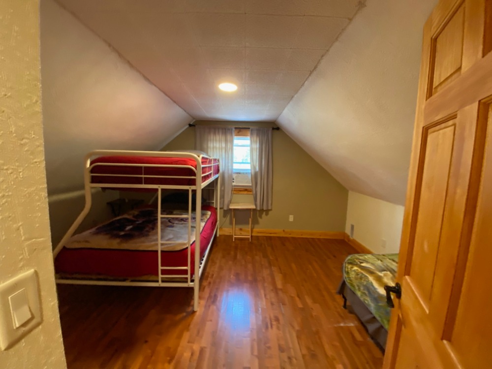 Lincoln Hills Cabin 2nd Bedroom at Best Bear Lodge & Campground. Irons, Michigan