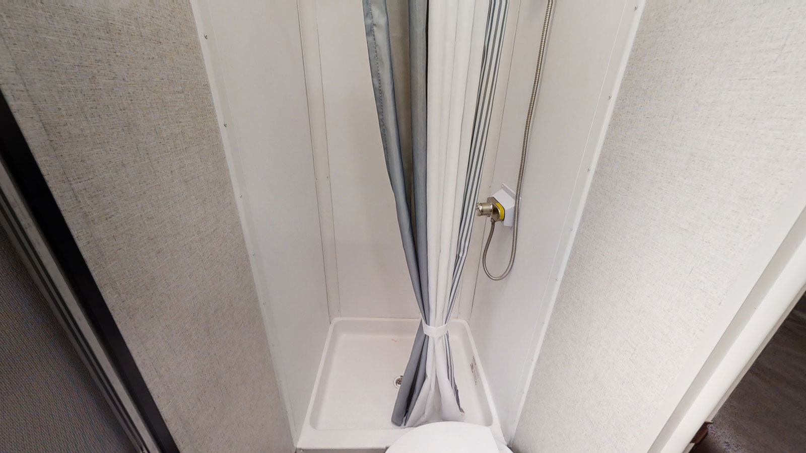 The Grand Tour Destination RV Cabin Rental two Bedroom and two Bathrooms at Best Bear Lodge & Campground