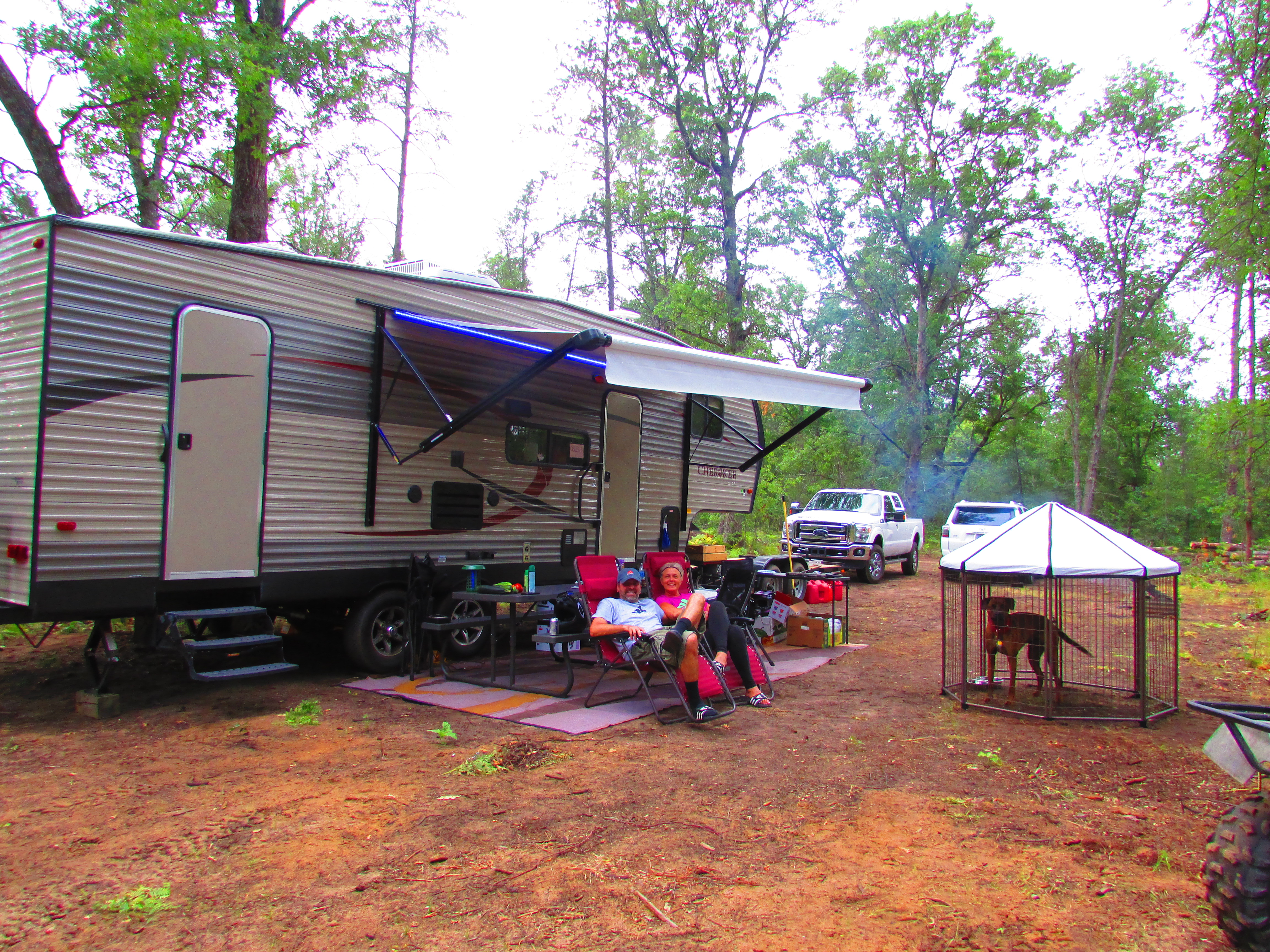 Seasonal RV sites at Best Bear Lodge & Campground