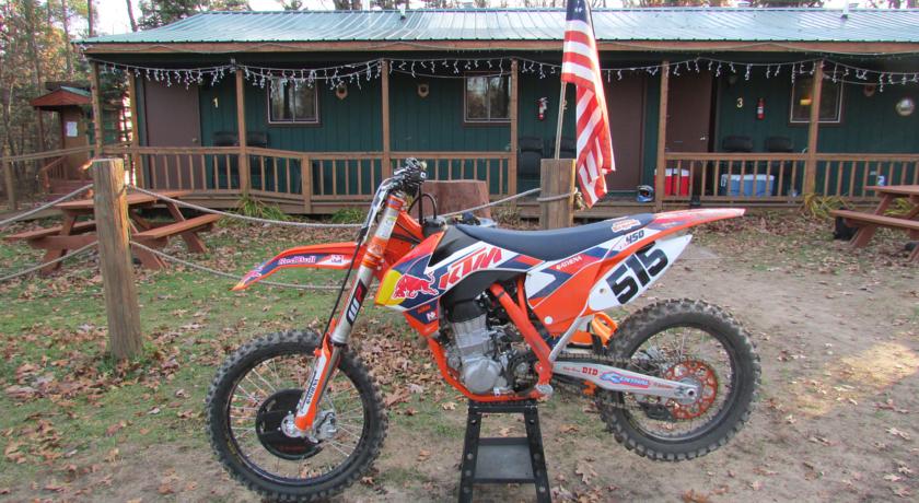 Hundreds of miles of single tracks all around Best Bear Lodge & Campground